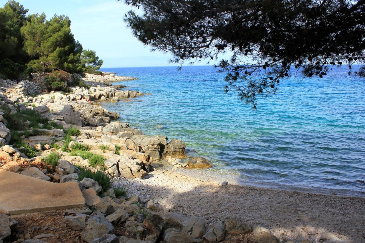 Apartments With A Parking Space Mali Lošinj Kültér fotó